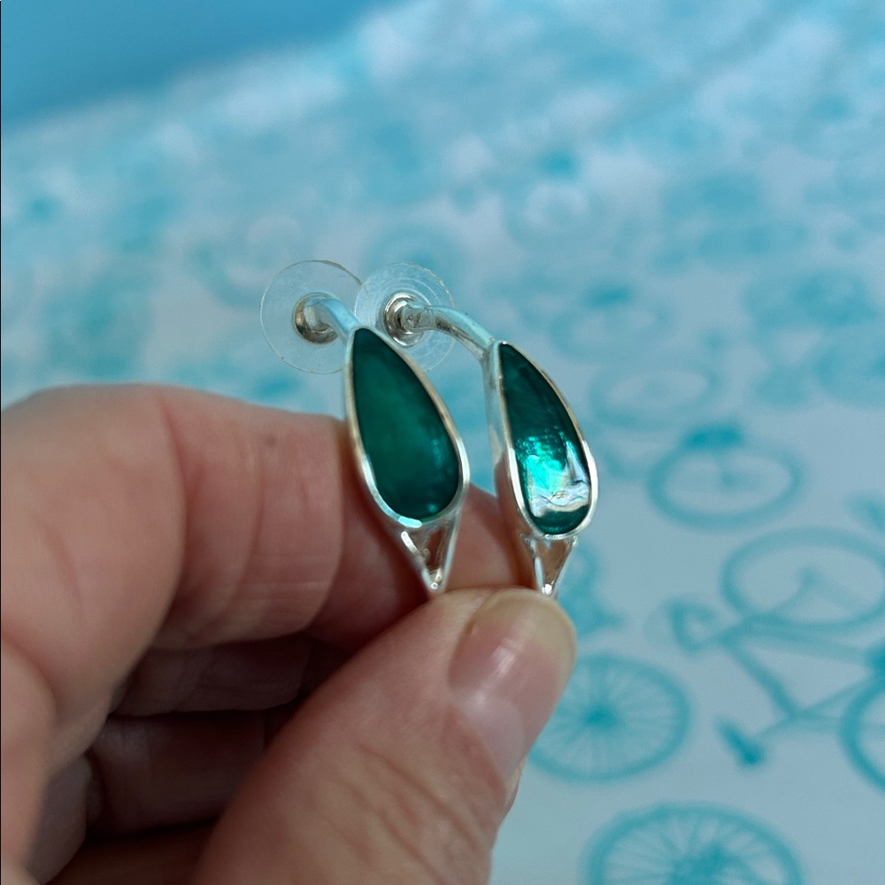 Silver hoops w/teal ✨Bundle Deal✨ - Picture 4 of 6